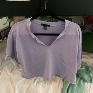 SUPER CUTE CROPPED PURPLE TOP!